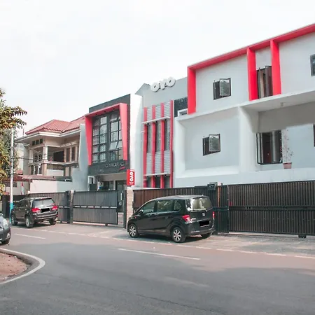 OYO 148 Cempaka Place Homestay-3